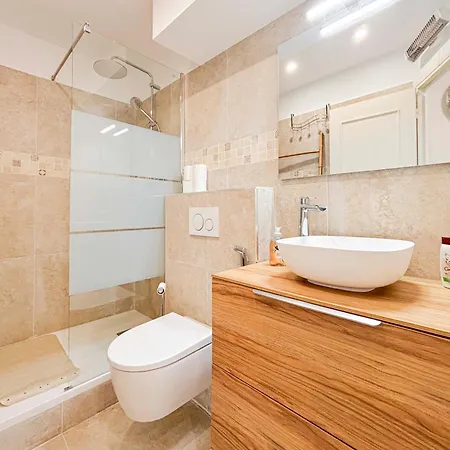 2p Pres Du Negresco Et De La - 3pers Apartament *